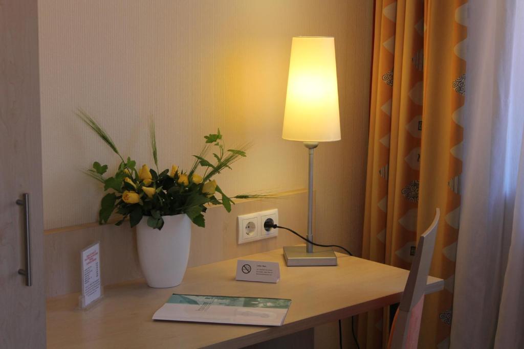Hotel Petzengarten Νυρεμβέργη Δωμάτιο φωτογραφία